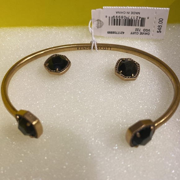 Kendra Scott Jewelry - Kendra Scott Davie Cuff Bracelet and Earrings